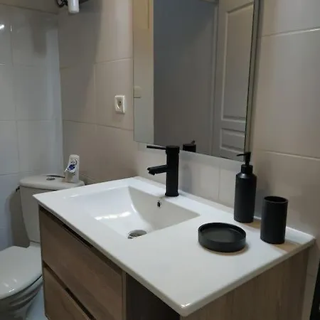 Appartement Avec Balcon, Bord Du Canal, Wifi. Narbonne Exterior photo