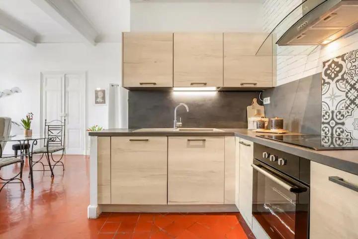 Avec Balcon, Bord Du Canal, Wifi. Apartment Narbonne